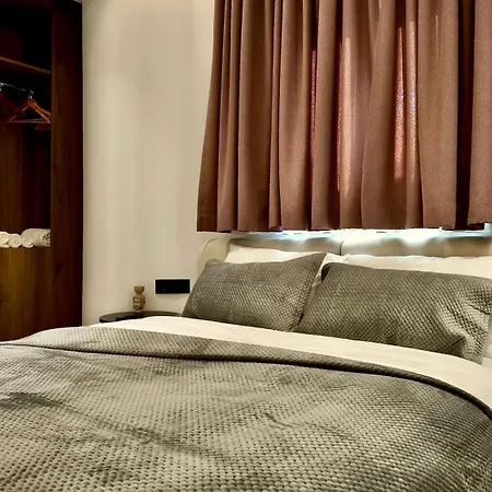 Apartment Fivenco - Private W King Bed Modern *