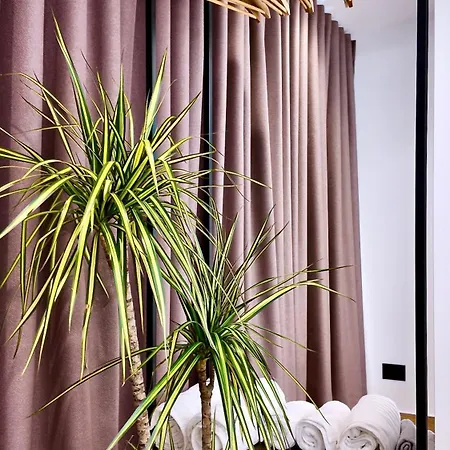 Apartment Fivenco - Private W King Bed Modern *