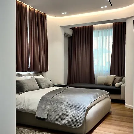 Apartment Fivenco - Private W King Bed Modern Tirana