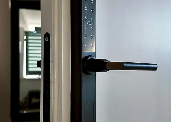 Fivenco - Private W King Bed Modern * Tirana