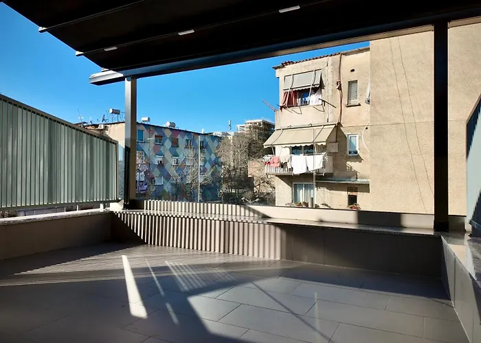 Fivenco - Private W King Bed Modern * Tirana