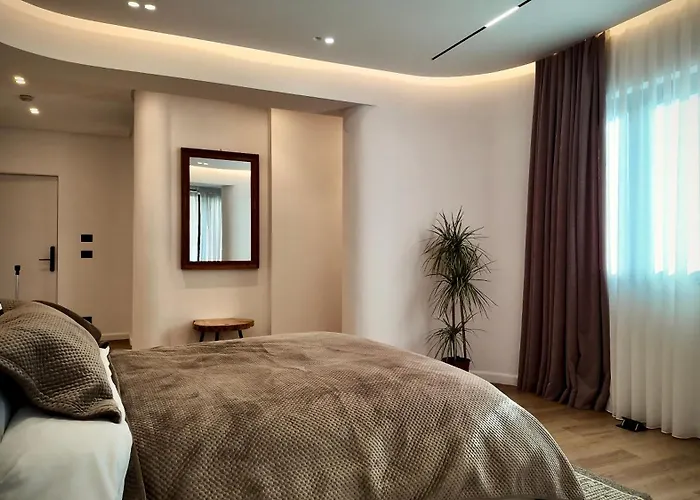 Apartment Fivenco - Private W King Bed Modern *