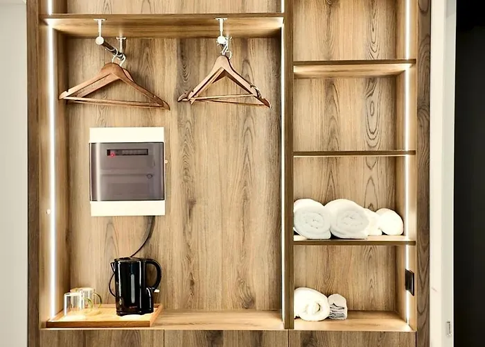 Fivenco - Private W King Bed Modern * Tirana