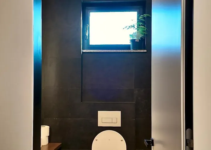 Fivenco - Private W King Bed Modern * Tirana