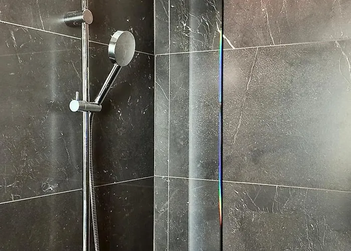 Appartement Fivenco - Private W King Bed Modern